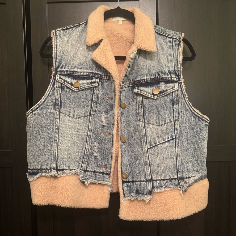 Sherpa Lined Denim Vest | Distressed Jean Vest | Size L